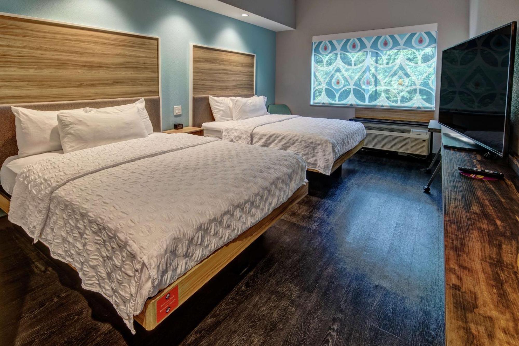 Tru By Hilton Roanoke Hollins Hotell Exteriör bild
