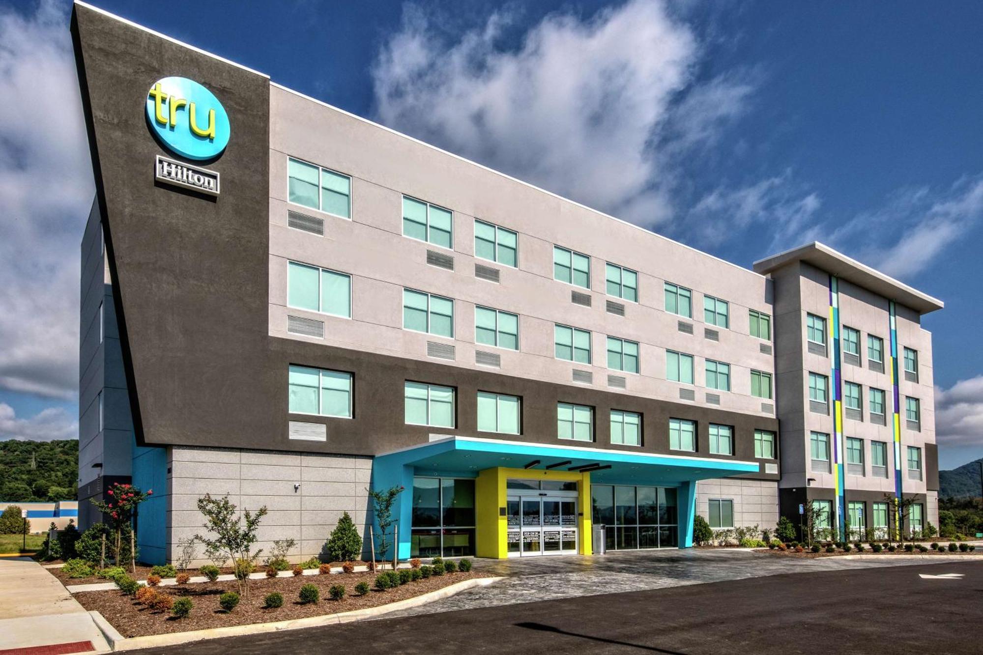 Tru By Hilton Roanoke Hollins Hotell Exteriör bild